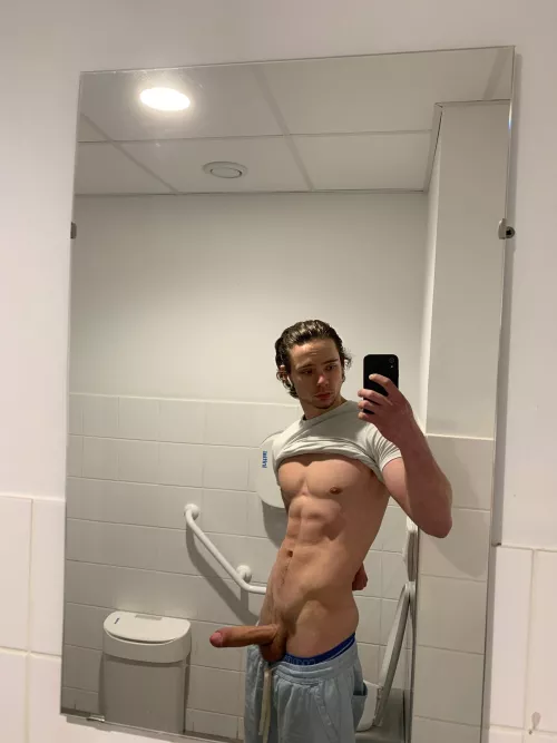 can u suck me even in my work?