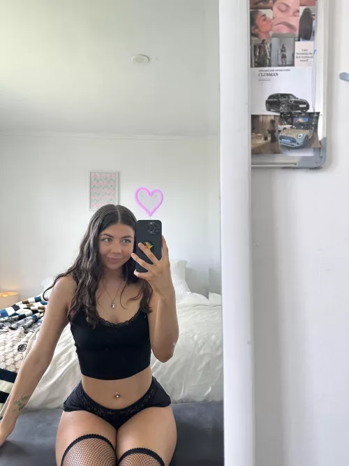 Do I look good on fishnets?