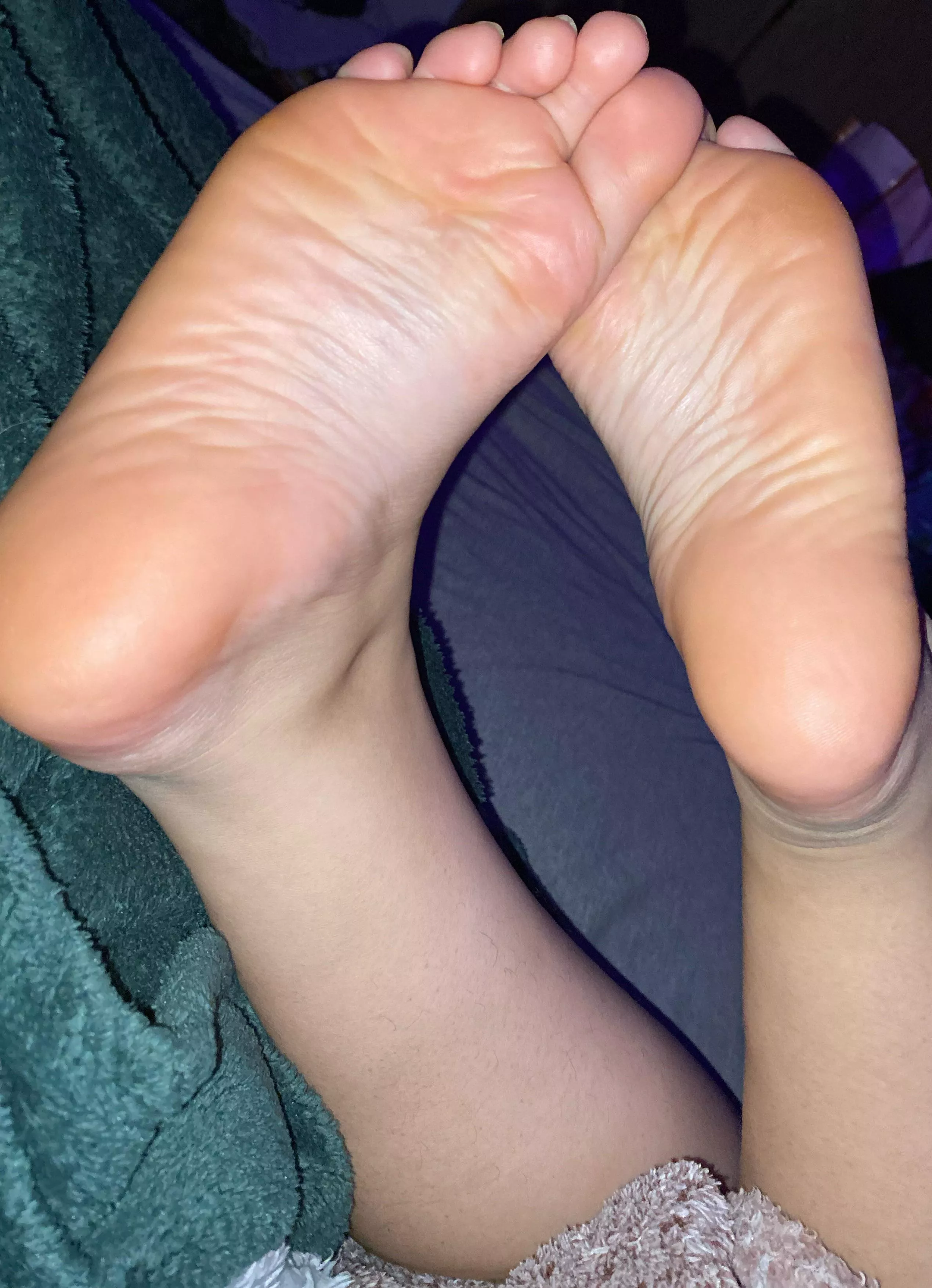 Don’t you love my soles😩