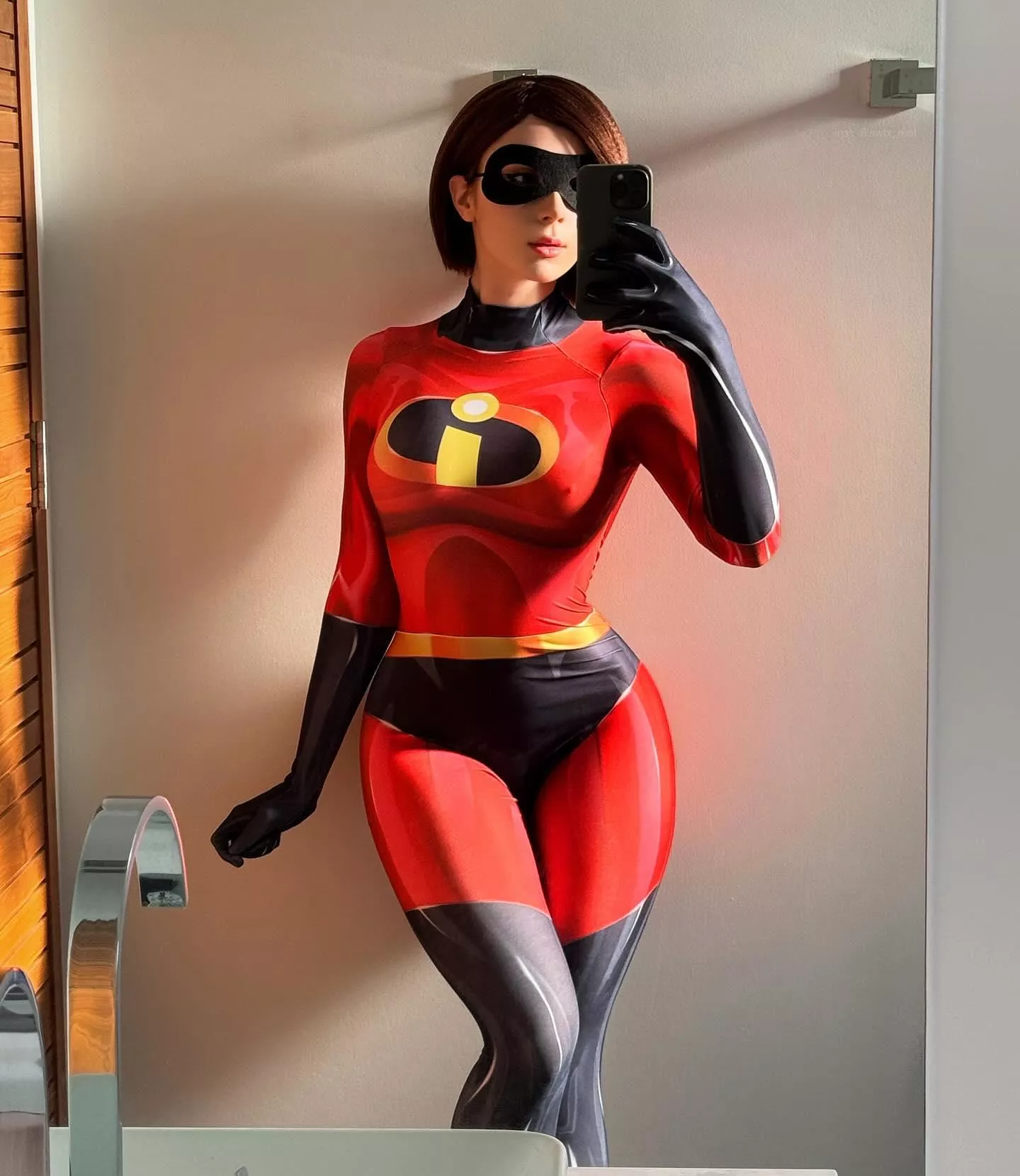 Elastigirl by Sweetie Fox 