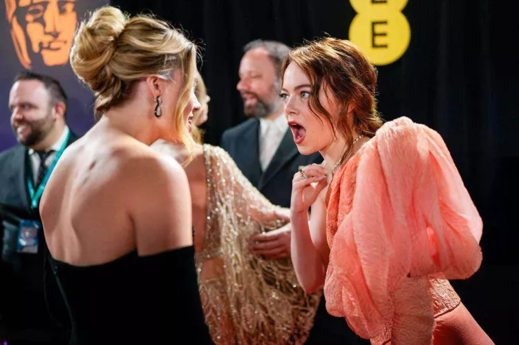 Emma Stone & Margot Robbie