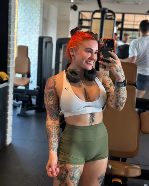 Getting my workout done on vacation 💪🏻