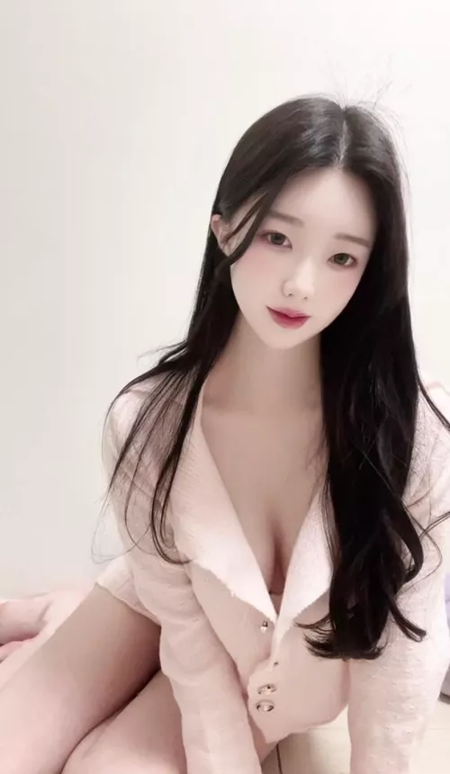 Guys say I’m too innocent looking to fuck do you agree?