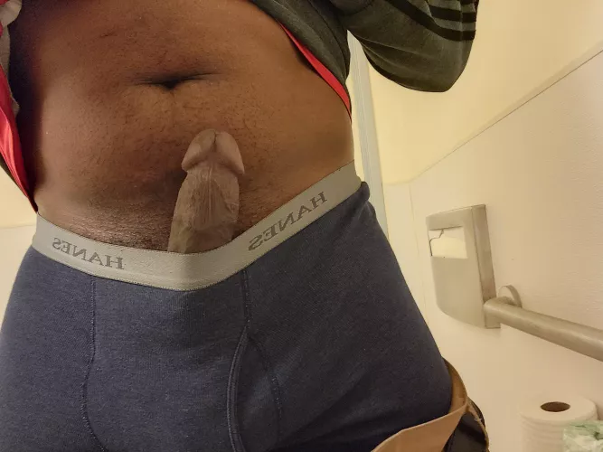 Happy Friday to all you bulging mofo.Stay hard and swollen. 