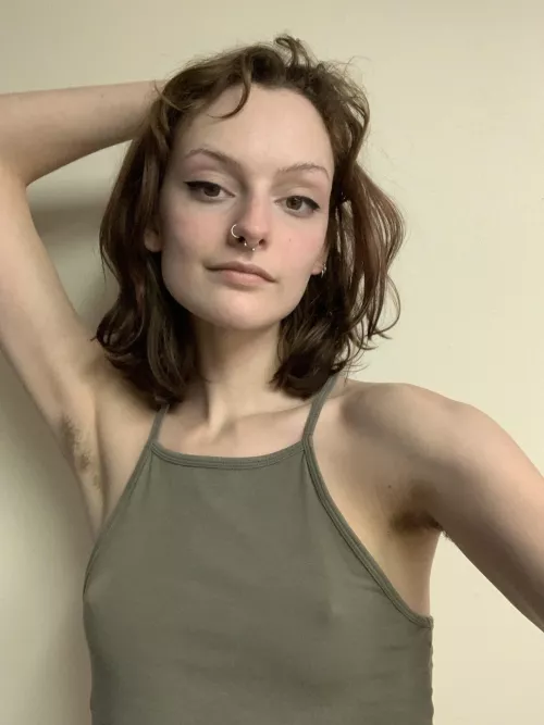 i love being a hairy girl !