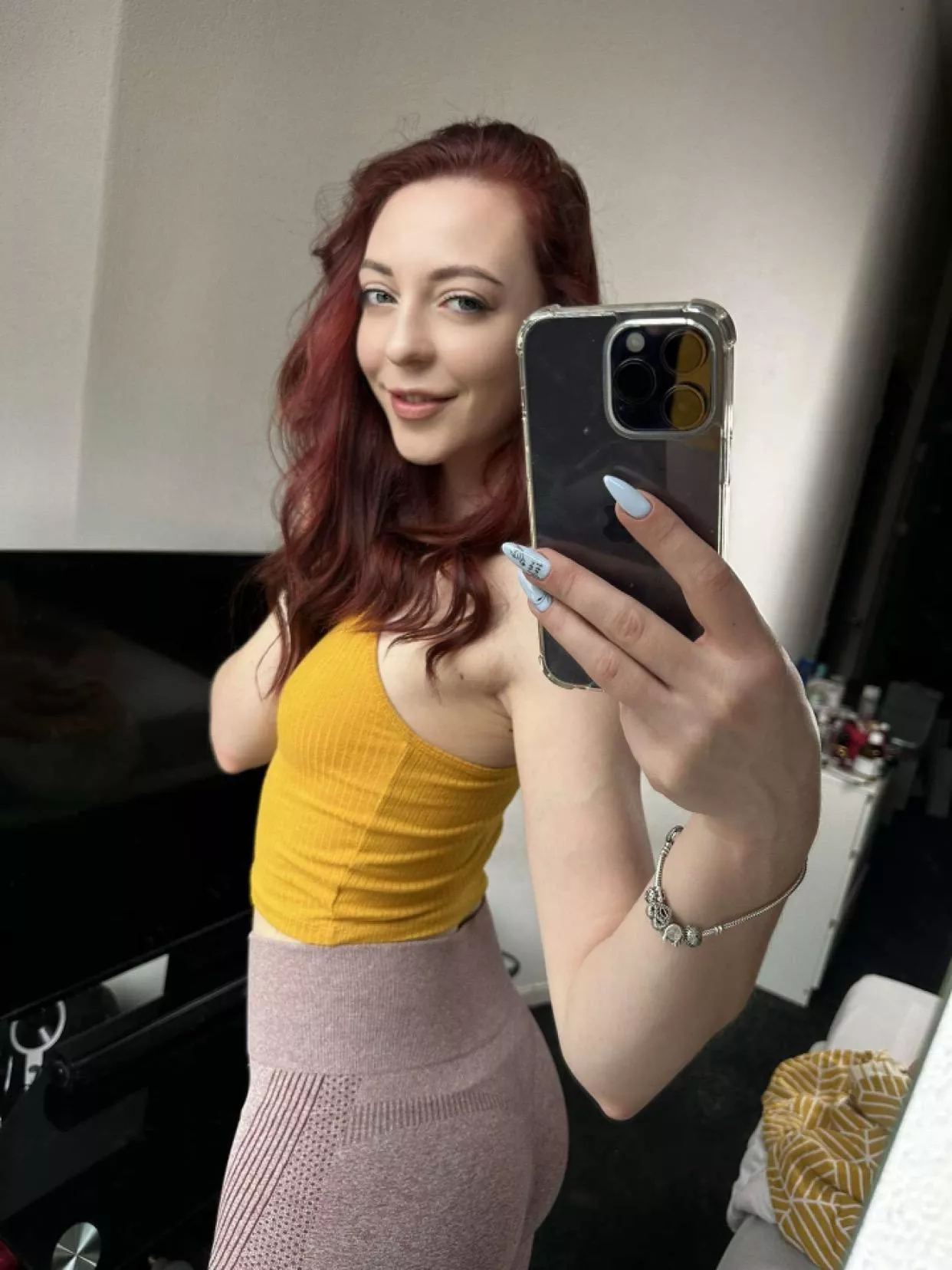 I think you definitely need a cute gym girl in your life <3