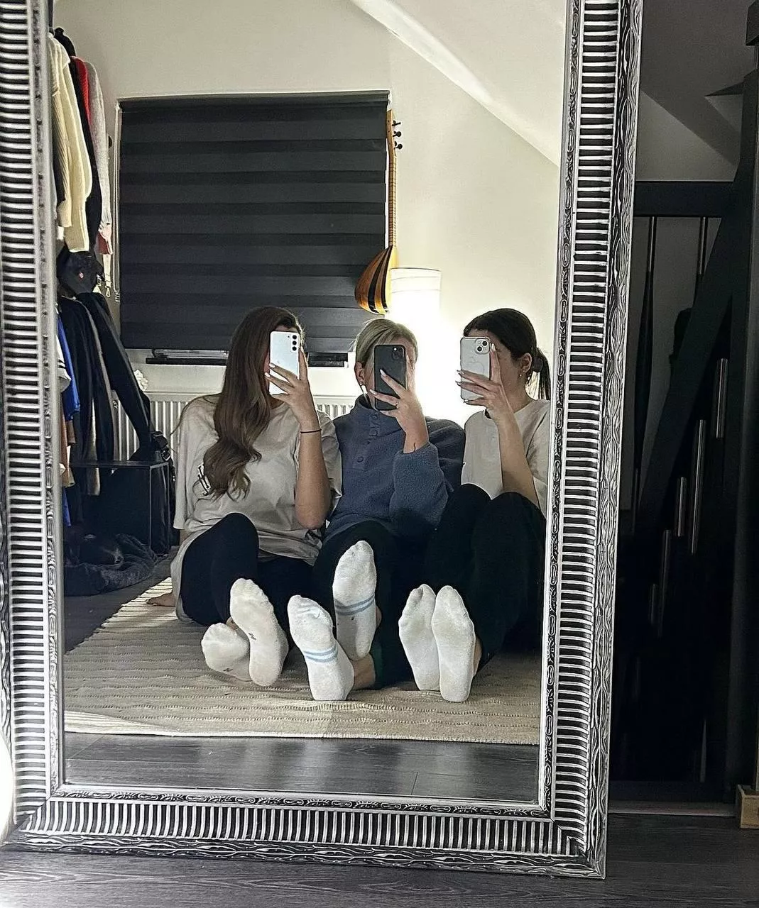 If you want the set of the three of us then follow me on Reddit and write done🥰😋👣💖