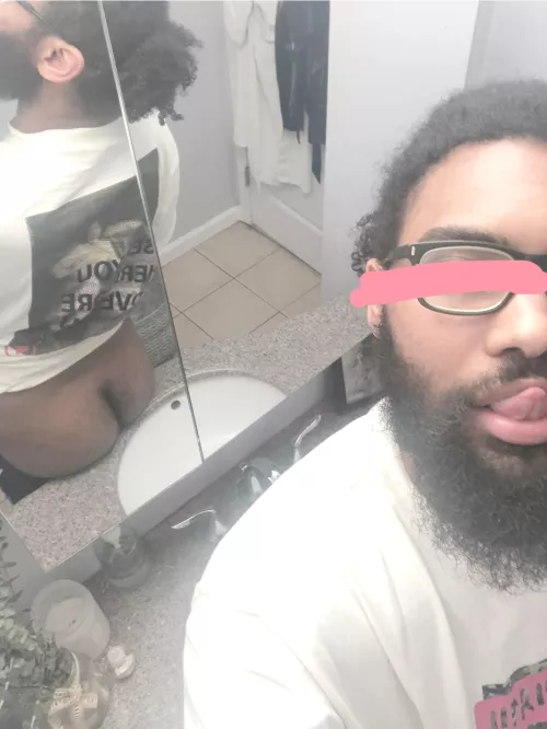 I’m horny 🥺🥺😈