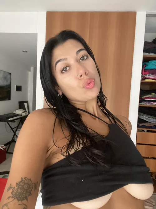 Isn't the top to small for me?