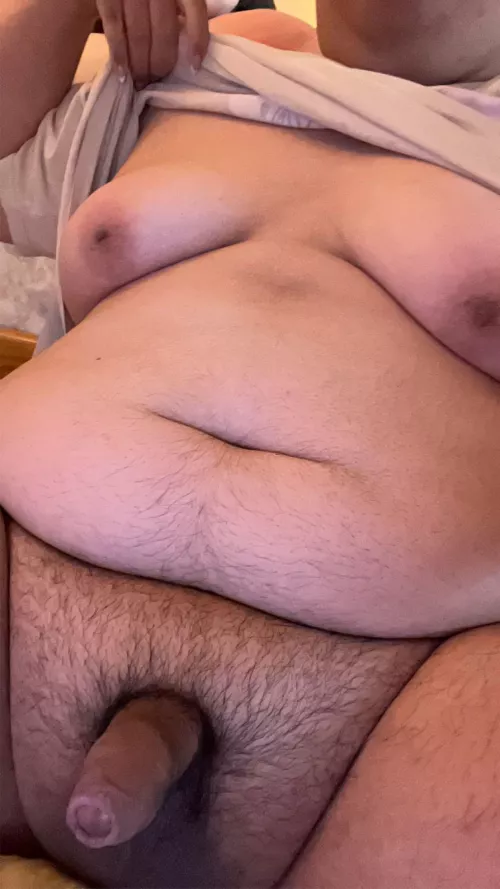 it’s been a long week. need some cuddles and a mouth 😚