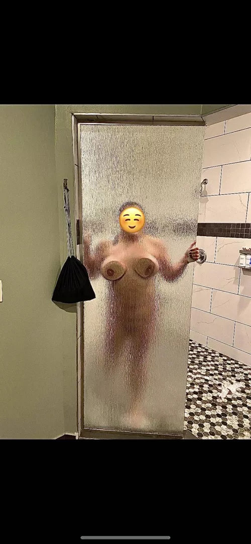 Just cleaning the glass!