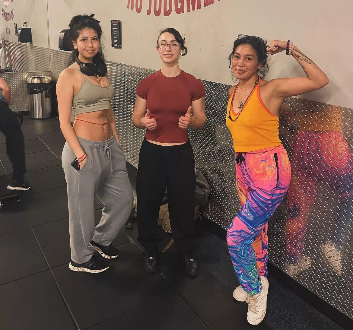Muscle Girls