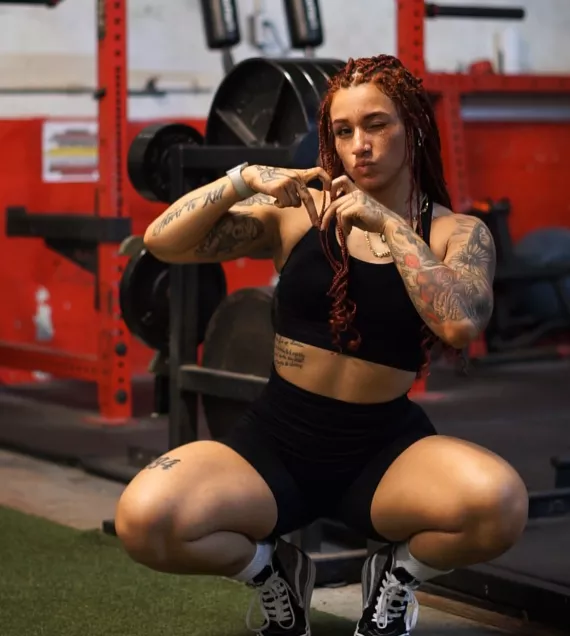 Muscles looks good on me