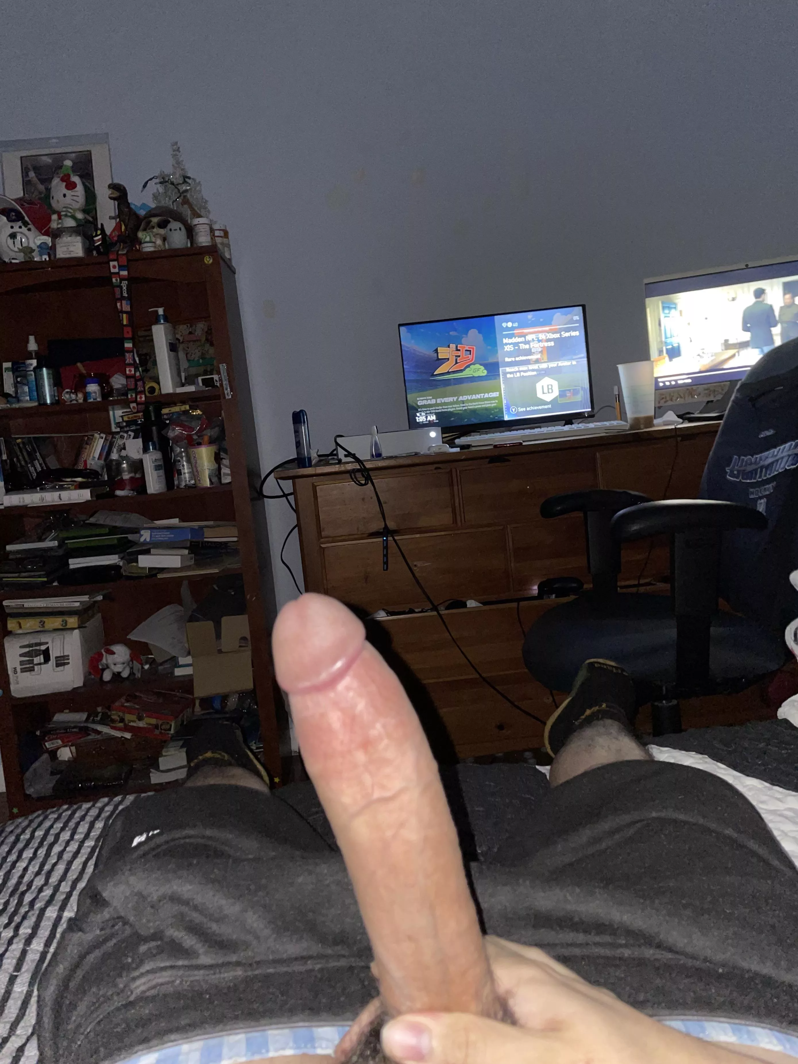 MY HUGE COCK 😩