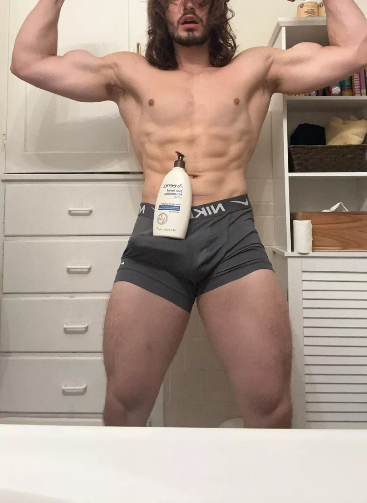 My legs always have been my strongest muscles… all three of em 😜😈