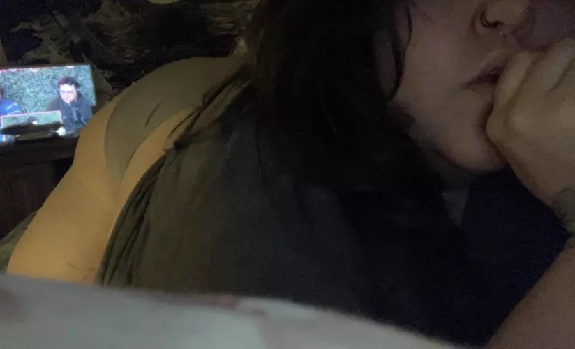 Need an older daddy to fuck me from behind 