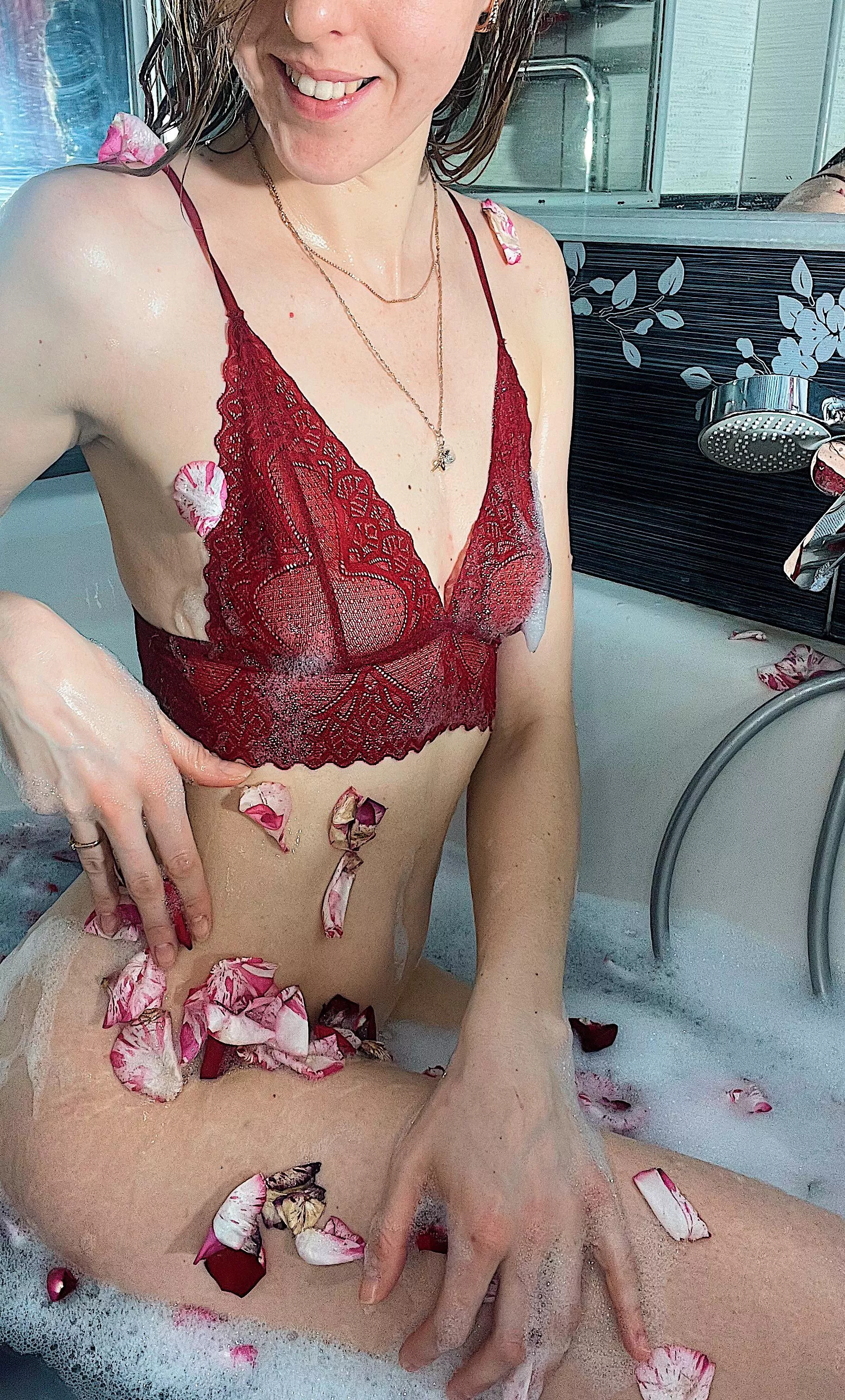 rose petal bath- perfect 