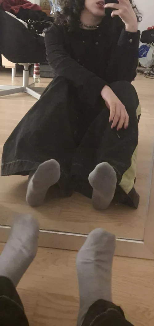 Silly silly beta, I hope you are enjoying the view... ;)