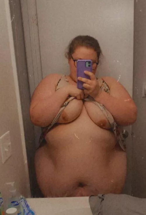 Someone rescue me from my boredom 🫶