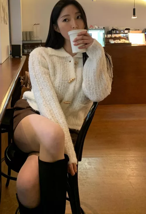 Those sexy legs need some kisses