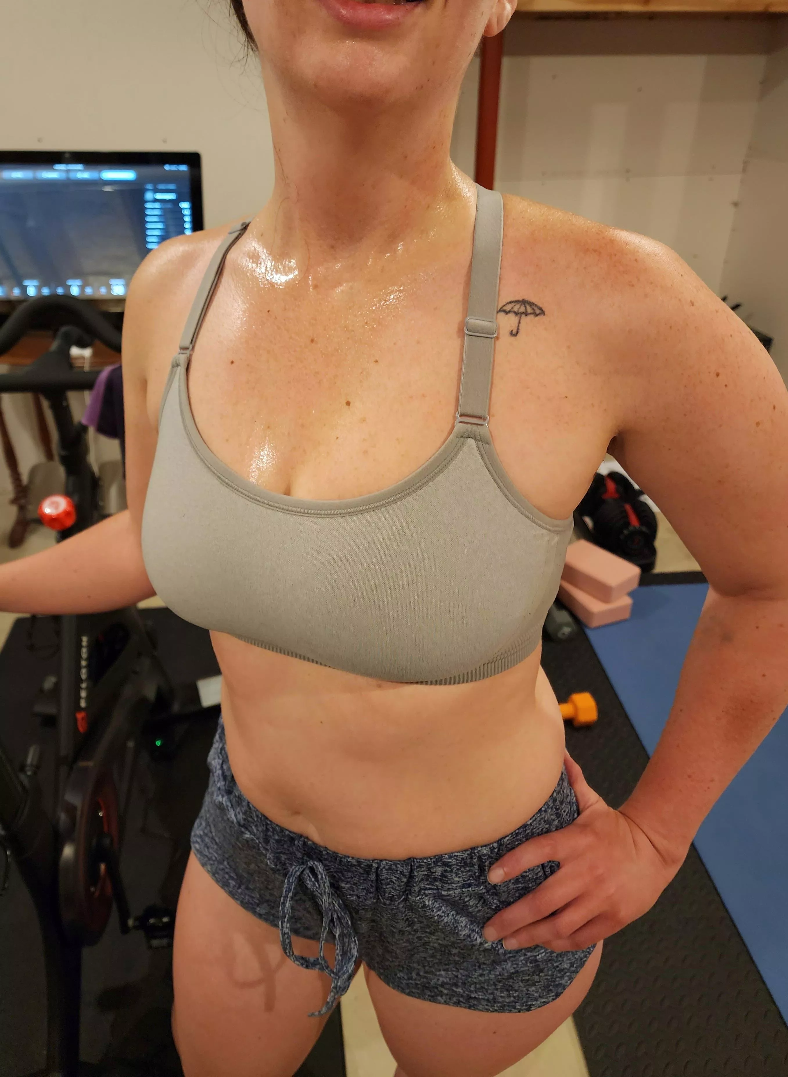 Time to go get clean after a good workout [F] 
