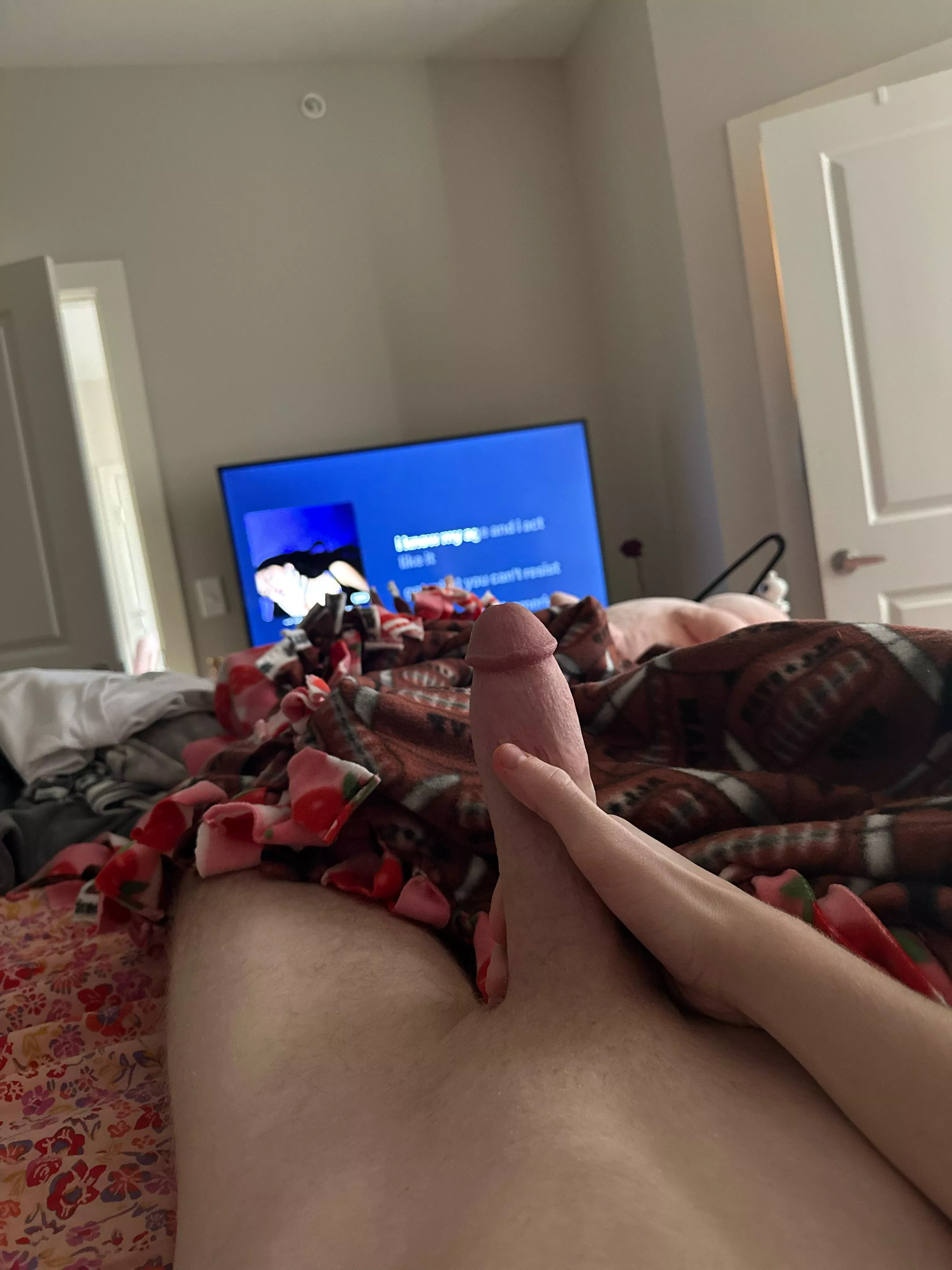 who wants this 18 y/o cock