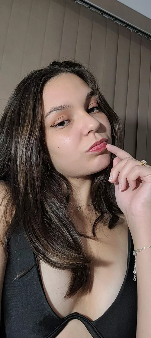 would you let a girl under 5 feet ride you - Y or N?