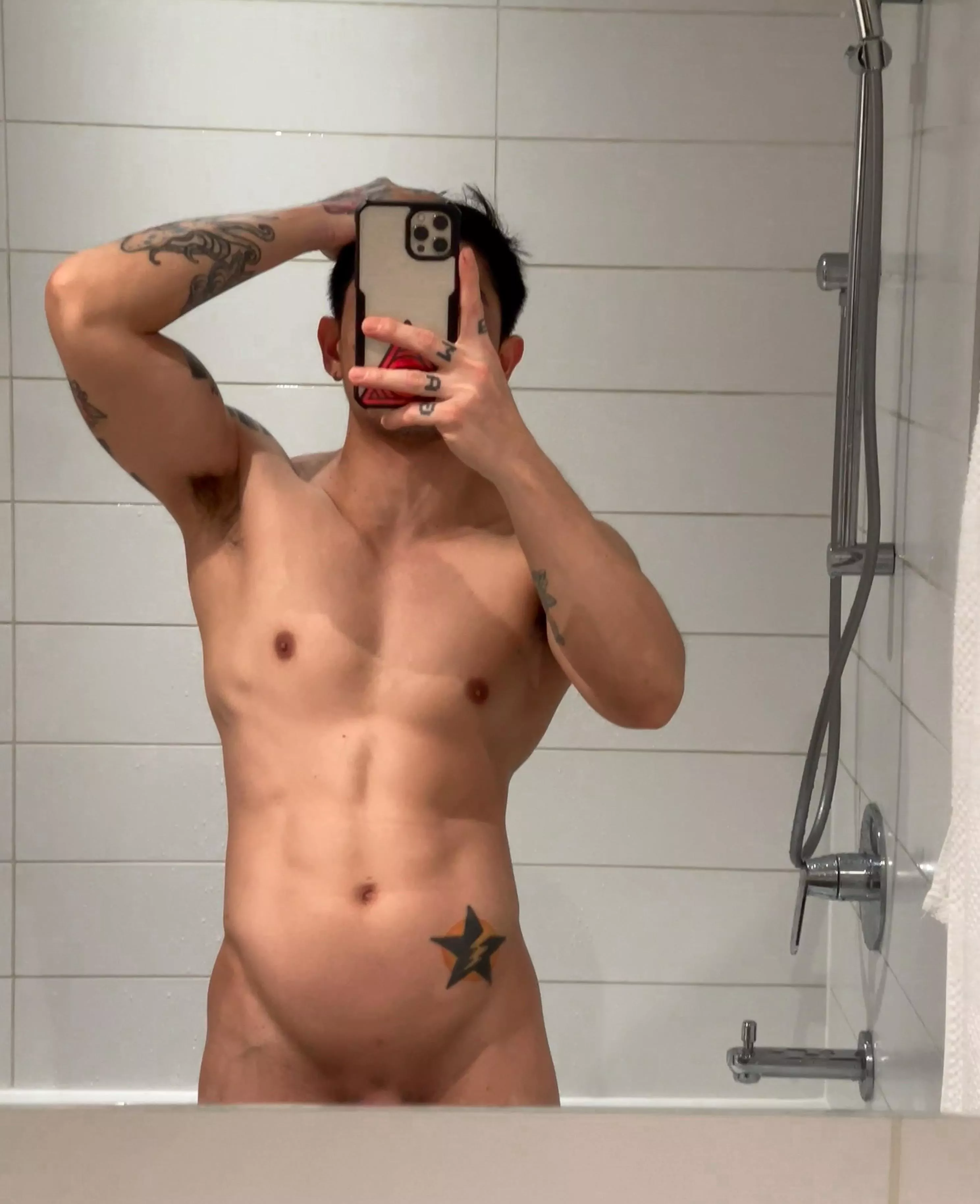 You hate it when the mirror is not long enough