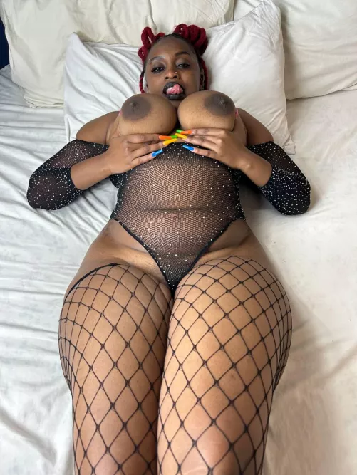 you should make me your thicc ebony gf