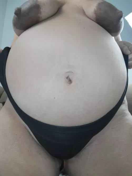 CANADIAN PREGNANT MILF ready to help with that morning wood! 😈😈 Available now! [GFE] or [sext] & [Cam]sessions! Custom[vid] & Cock[Rate] [Fet]ish friendly! Inquire about custom/premade [vid] and/or [pic]s! Check out my [FAN]sites!