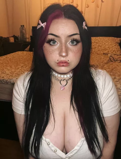 could you focus on my eyes if i wear this on our first date? 👀