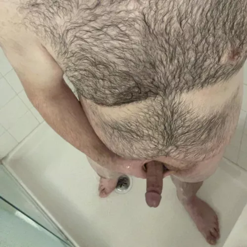 Do people still like hairy dad bods in the shower? 40m 