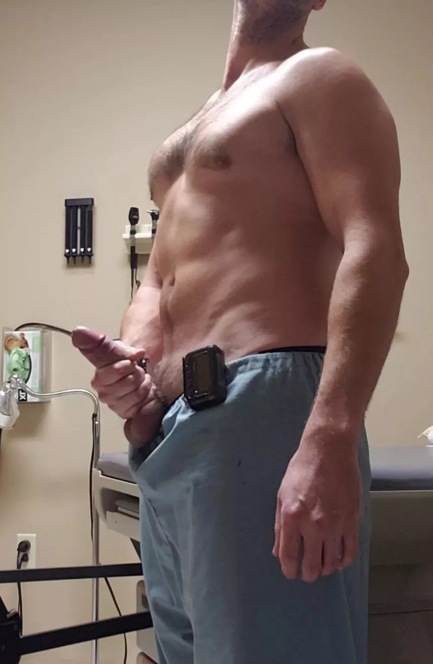 Doctor (36) looking for my personal nurse 😈