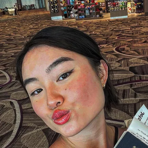 Excited for the weekend! Follow us on insta! Read our bio! 💋💋