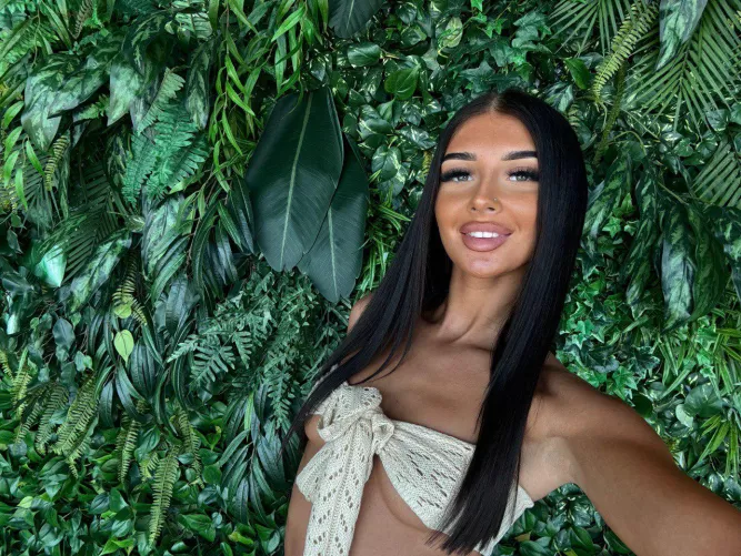 Feeling good today, do you like my top?