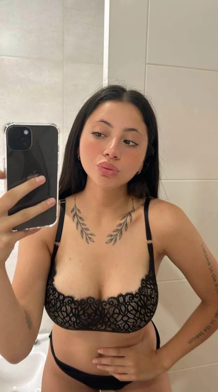 Feeling sexy in black tonight