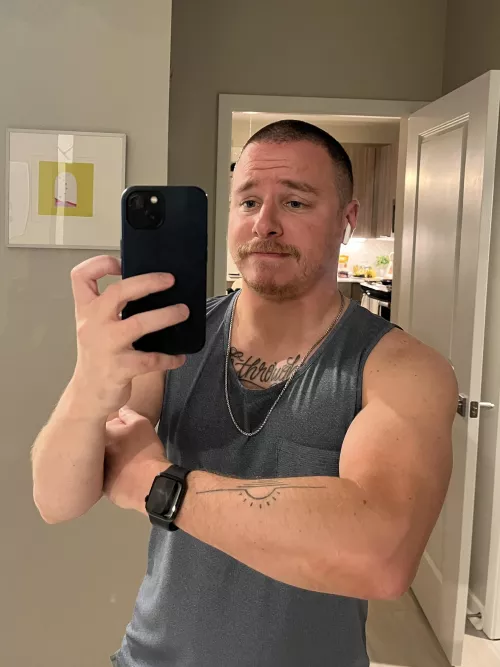 Gaynz. Happy Fri bros