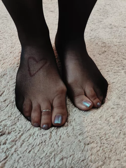 Getting ready to go out tonight 💋