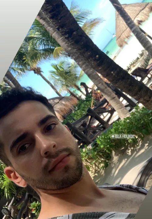 Hey there! Looking for some new friends Iβm from mexico and Iβm 25 ππ»