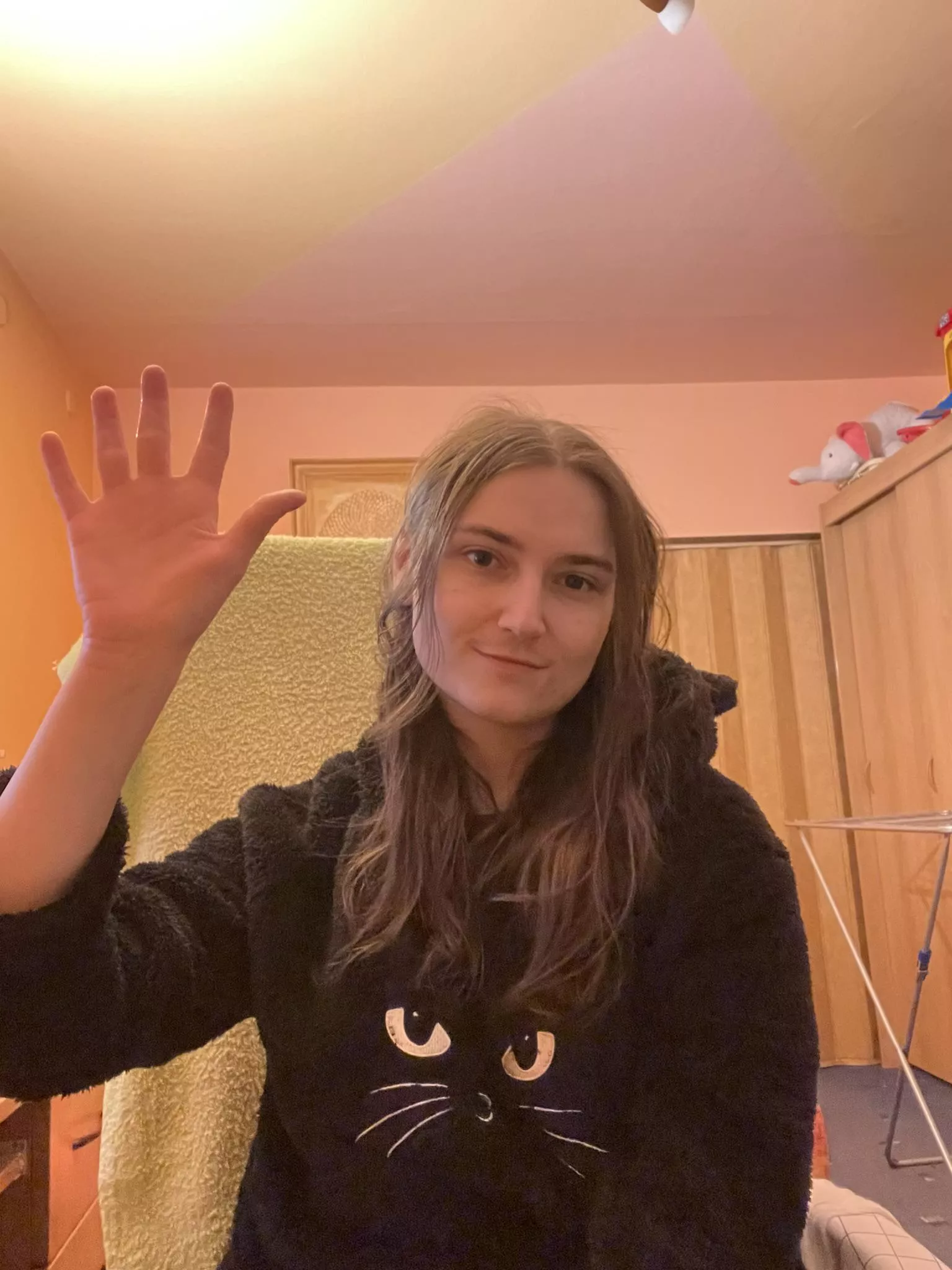 Hi, very nervous (tired as heck so no make up today ;P)