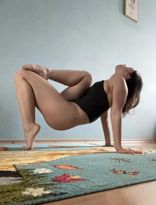 How do you like this pose