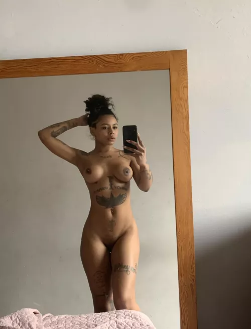 I absolutely love my curves in this photo