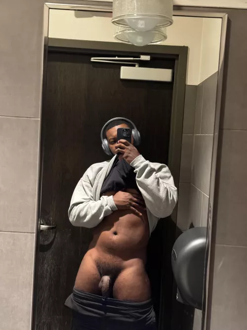 I always catch the barista staring at my bulge 