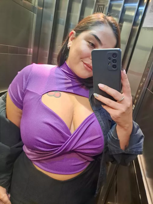 I enjoy presenting nude things to males who are not my friends; are you interested?