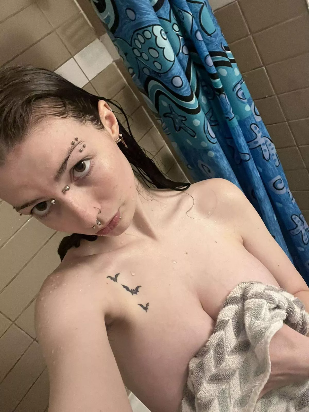 i love taking pictures when im in the shower