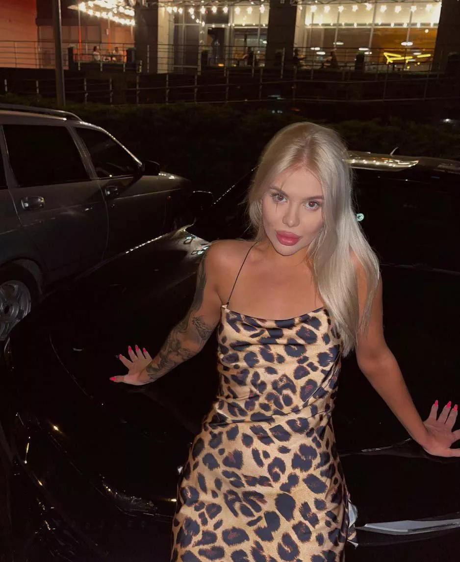 i love tight dresses