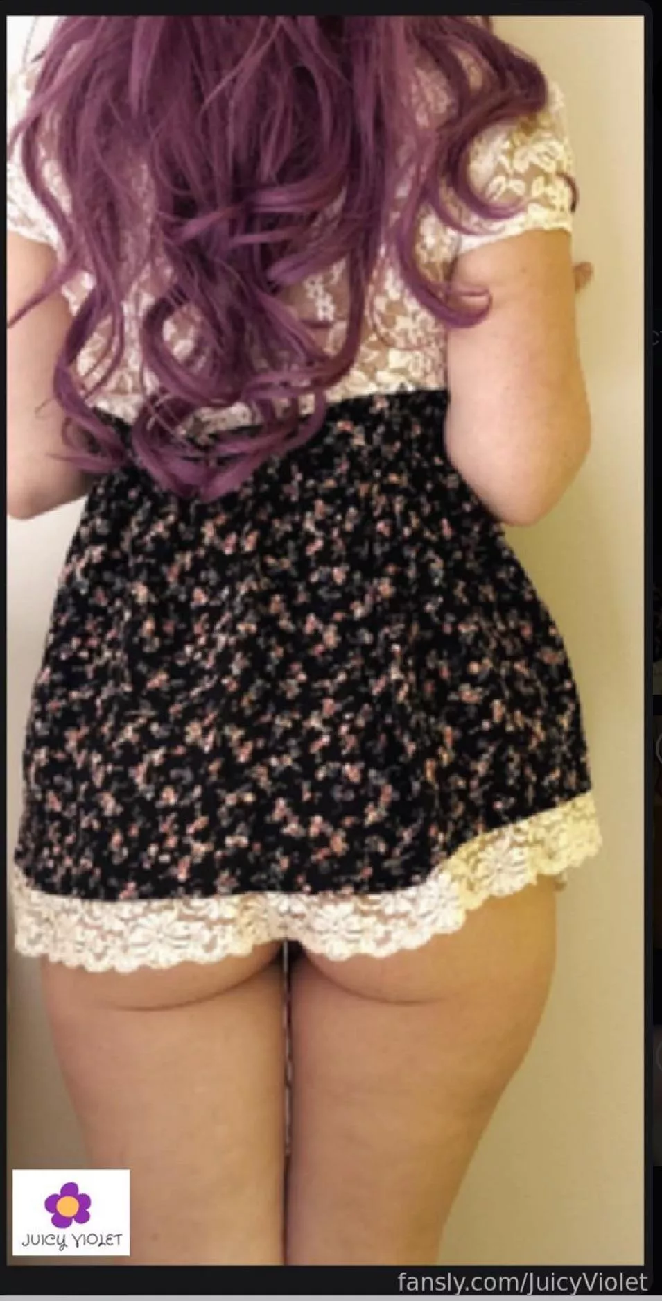 I was told my outfit was not appropriate for work but i really don't see what's wrong with it...🤷🏻‍♀️