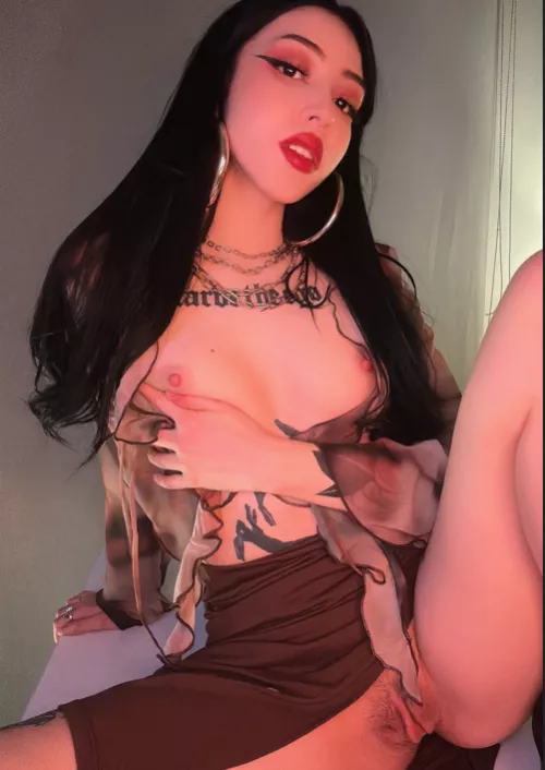 I'm sitting in front of you on a table in a restaurant almost naked. That means it's time to take me back to my house