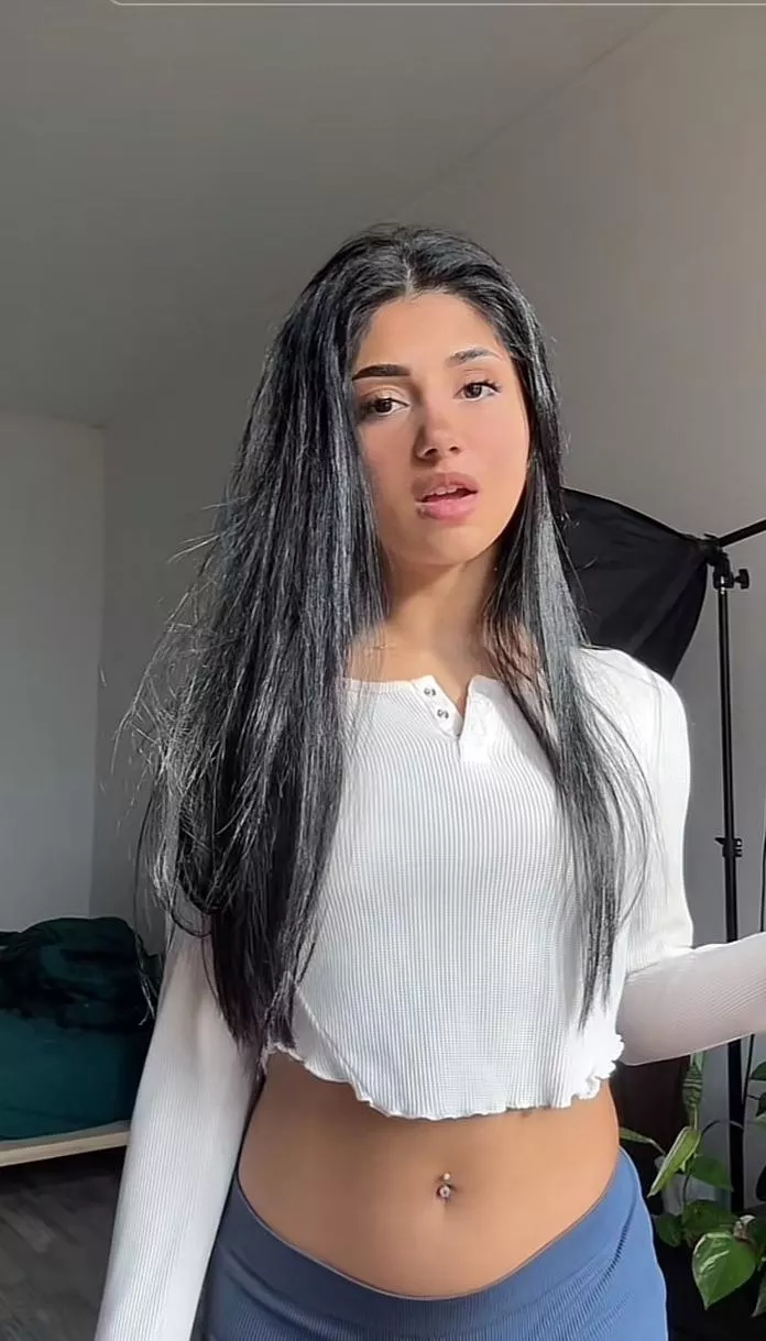 Jamelia f 23 looking for sex/hookups Dm me if interested