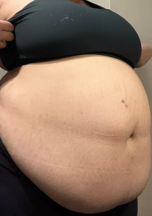 Large pizza for dinner 😏